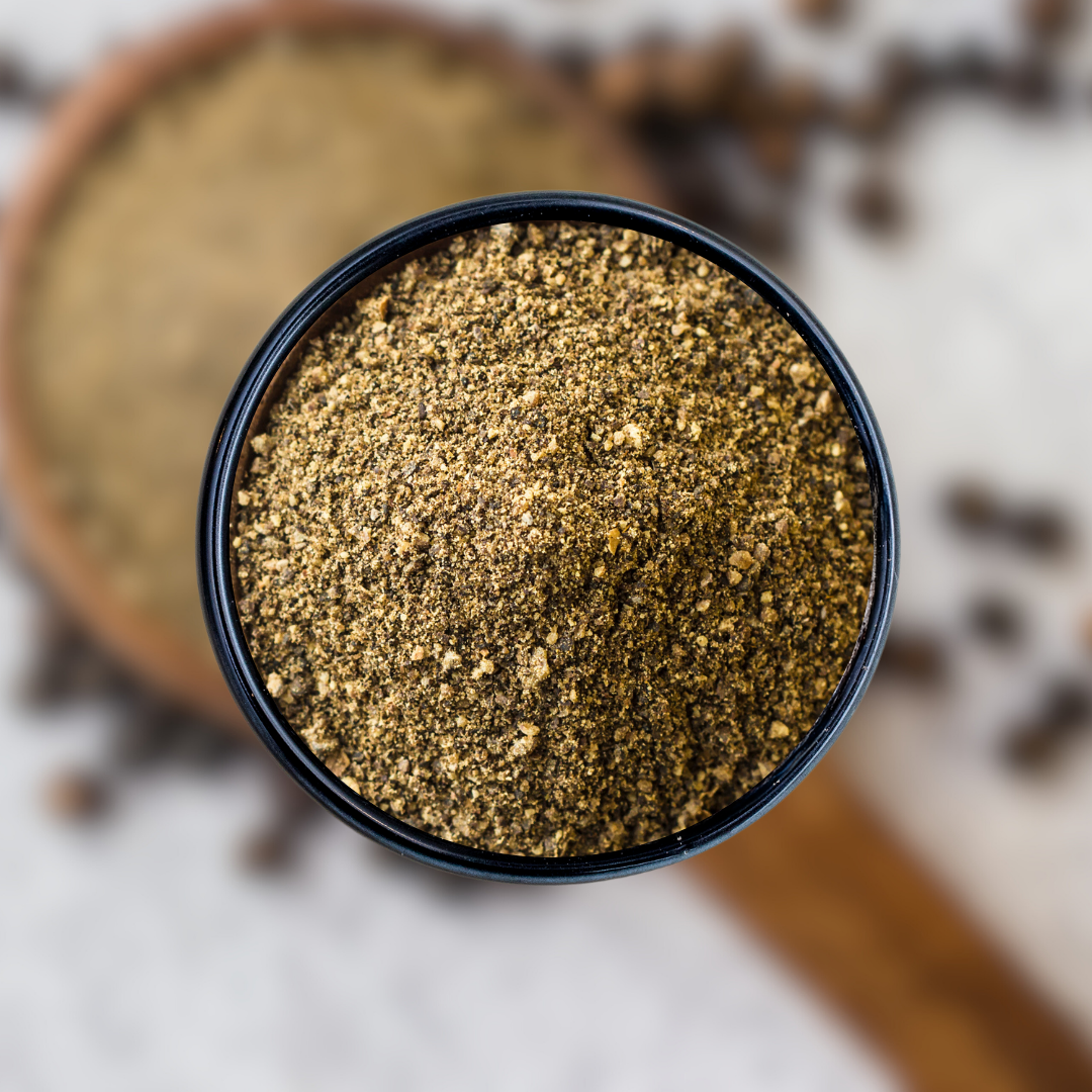 White Pepper (سفید مرچ) – Mild, Earthy, Pungent